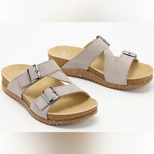 DANSKO DAYNA SANDALS WITH VIBRAM OUTSOLE. SIZE EU 40.